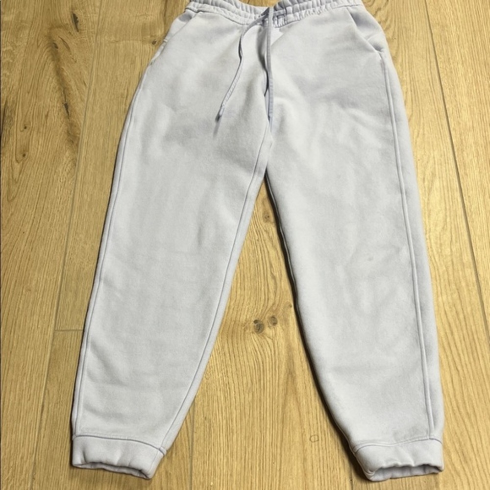lululemon athletica loungeful high rise Light lilac joggers